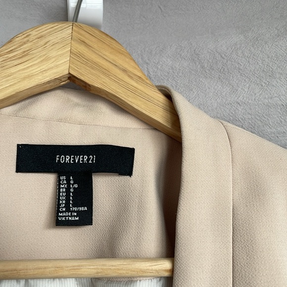 Forever 21 Crop Blazer - Picture 5 of 8